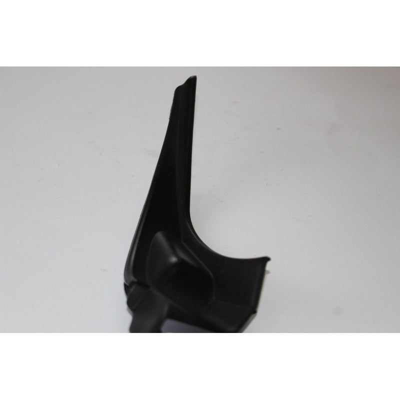 Vista  Vidrio  Frontal Lado Derecho  Versa Sedan 2012 - 2019 Negro