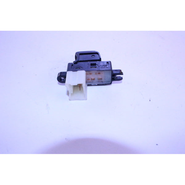 Boton Interruptor Vidrio Pasajeros  Versa 12-19