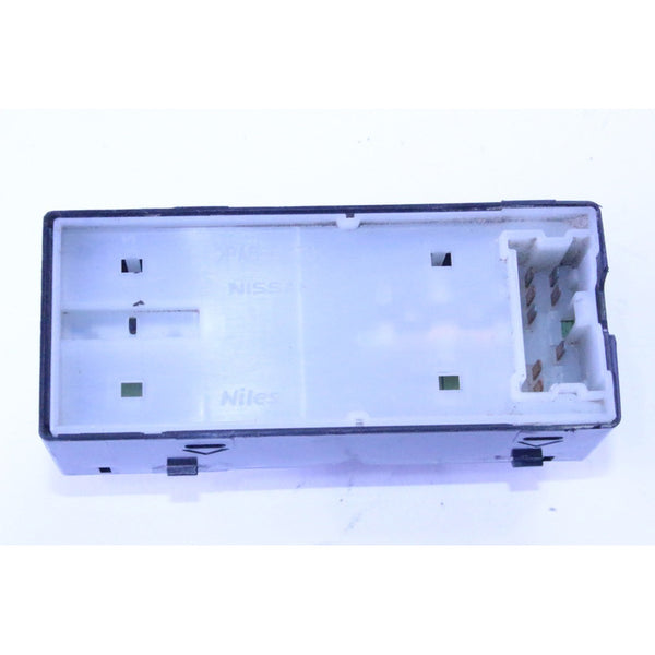 Control De Vidrio Delantero Versa (pasajero) 12 Al 19