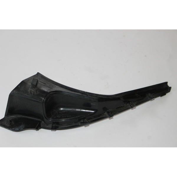 Vista  Vidrio  Frontal Lado Derecho  Versa Sedan 2012 - 2019 Negro