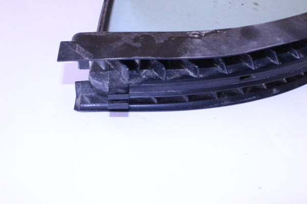 Aleta Vidrio Cristal Trasera derecha Versa 2012 - 2019 V-drive