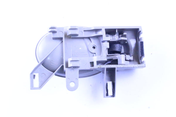 Manija puerta derecha Nissan versa sedan 2012 al 2019