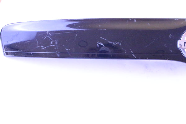 Moldura de cajuela de nissan versa sedan 2012 al 2019 y vdrive