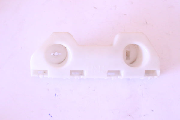 Guía de defensa delantera derecha Nissan versa sedan 2012 al 2019 y vdrive