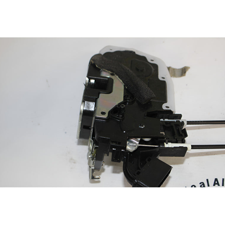 Chapa Puerta Con Manija Trasera Izquierda Nissan Versa 2015