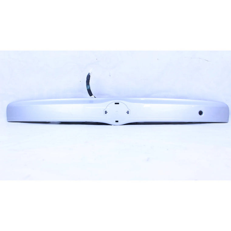 Moldura De Cajuela Nissan Versa 12-19 Blanco