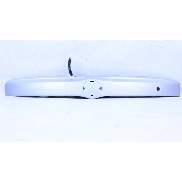 Moldura De Cajuela Nissan Versa 12-19 Blanco