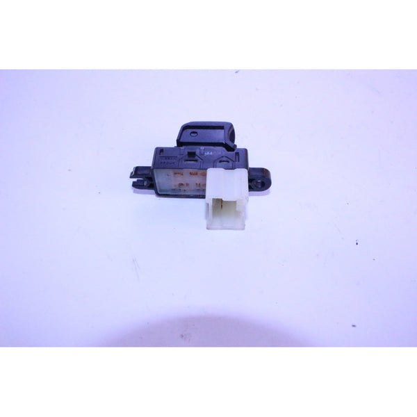 Boton Interruptor Vidrio Pasajeros  Versa 12-19