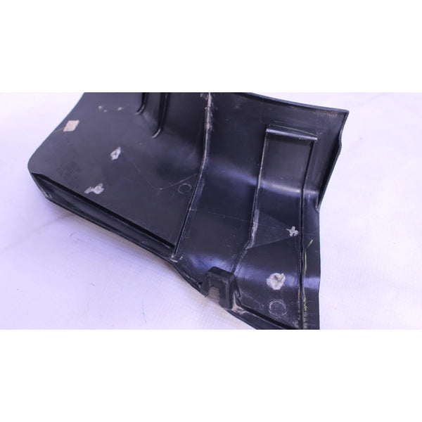 Vista Poste Inf Delantero Derecho Versa Sedan Al 19 Y Vdrive Negro