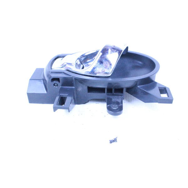 Manija Interior Izquierda Nissan Versa Note 2012-2019 Cromo Cromo Delantera/trasera