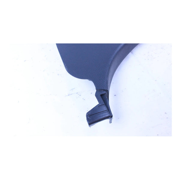Cubre Poste Central Izquierdo Nissan Sentra 2014-2019 Negro