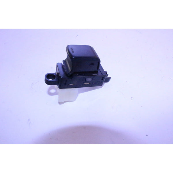 Boton Interruptor Vidrio Pasajeros  Versa 12-19