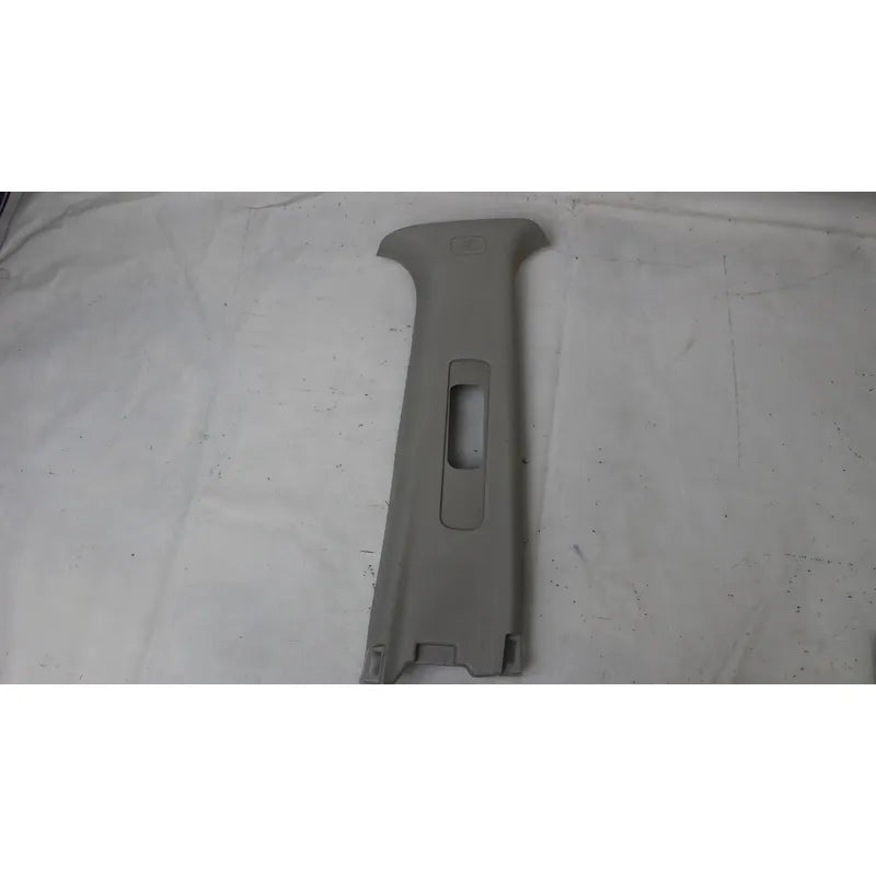 Moldura Superior Poste Central Derecho Nissan Sentra 13/17 Gris