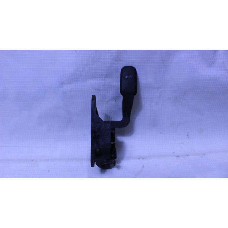 Palanca Actuadora Abre Cajuela Nissan Versa 2012-2019