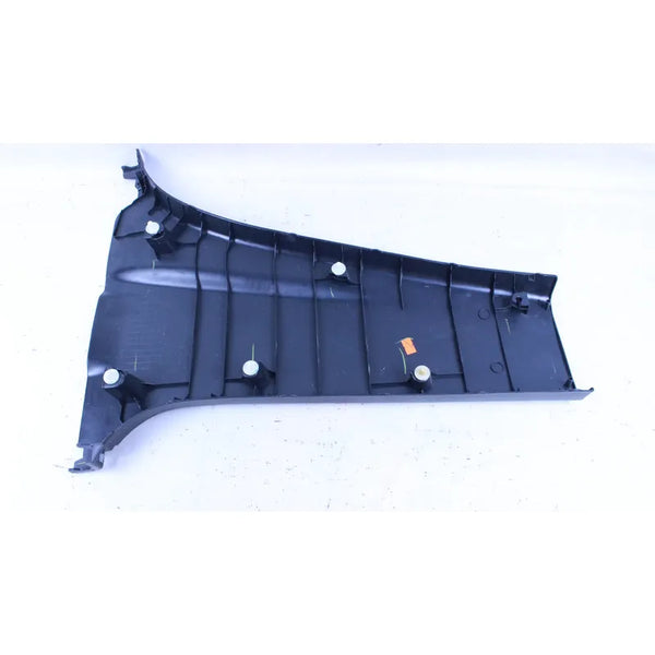 Cubre Poste Central Izquierdo Nissan Sentra 2014-2019 Negro