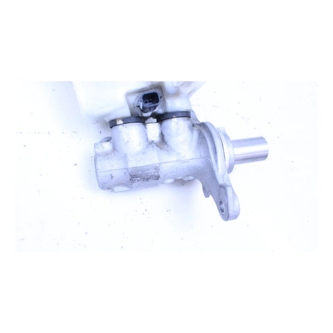 Bomba Liquido De Frenos Nissan Versa 2012-19
