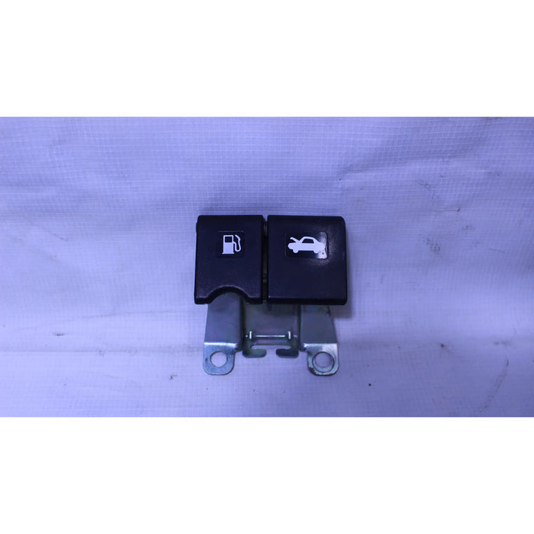 Palanca Cofre Gasolina Original Nissan Versa 2012-2019