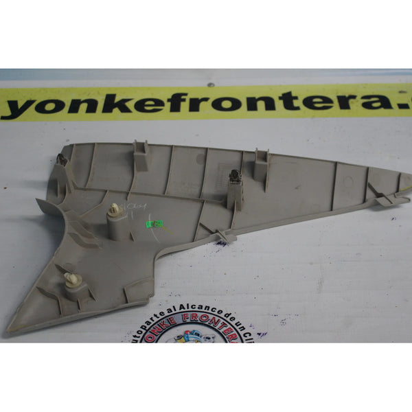 Moldura Poste Frontal  Izquierda Nissan Note  2014-2015 Beige