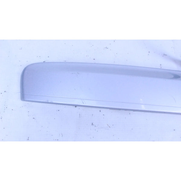 Moldura De Cajuela Nissan Versa 12-19 Blanco