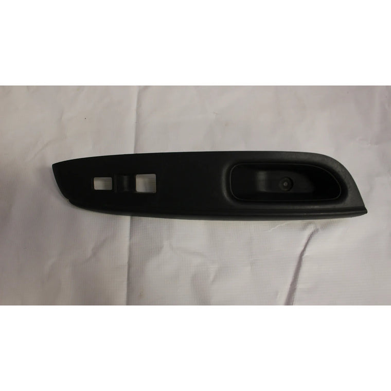 Carcasa Control Derecho Puerta Nissan Versa Sedan 2012-2019