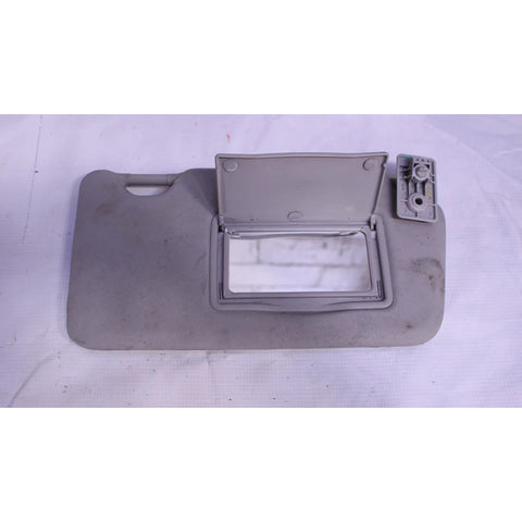 Visera Derecha Con Espejo Nissan Versa 2012-2019