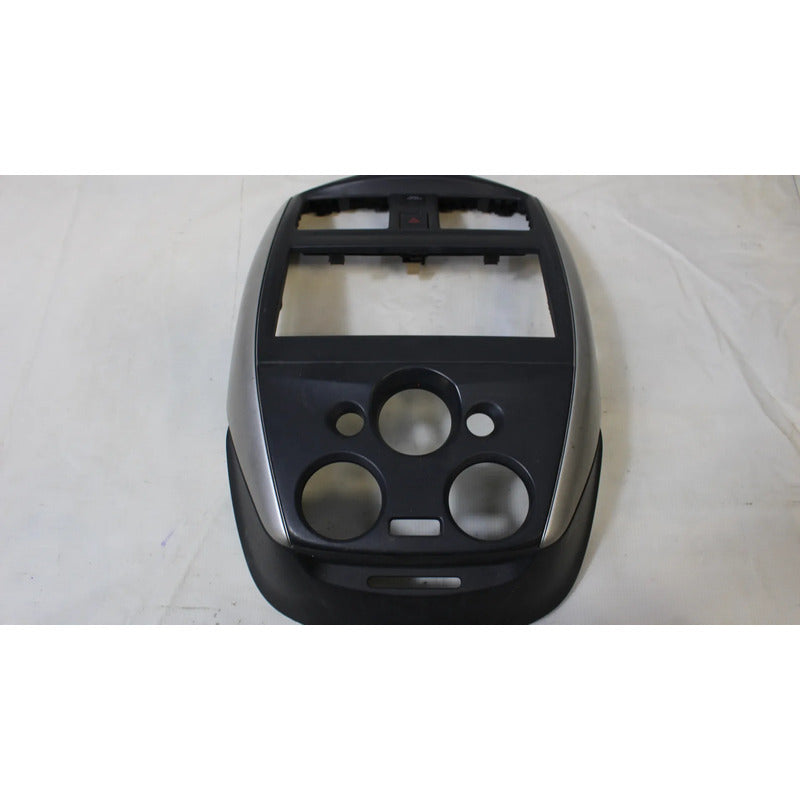 Bicel Tablero Central Panel  Nissan Versa Active 2015-19 Negro