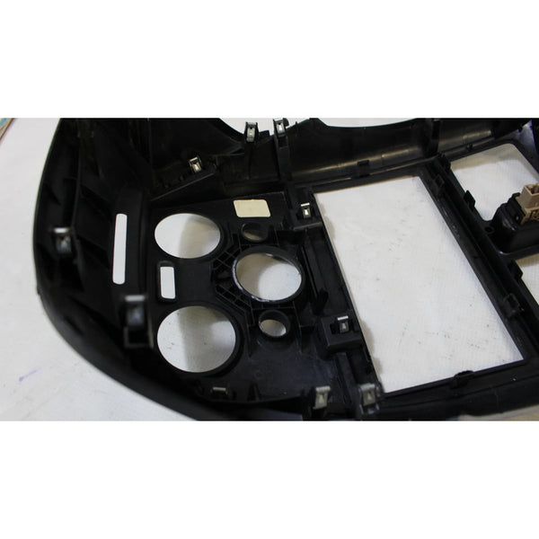 Bicel Tablero Central Panel  Nissan Versa Active 2015-19 Negro