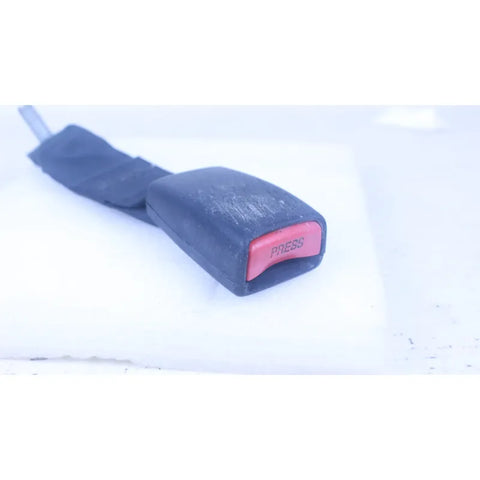 Broche Cinturon Trasero Central Hembra Nissan Versa 12-19