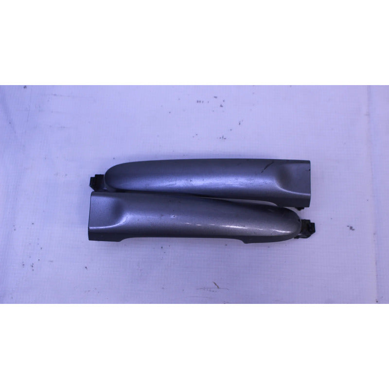 Par De Manijas Puerta Der/izq Nissan Versa 2012-2019 Gris Delantera/trasera