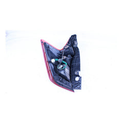 Calavera Note/versa Trasera Derecha 2013-2017 Derecho/pasajero Rojo
