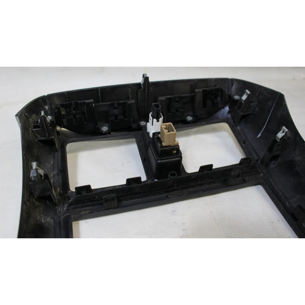 Bicel Tablero Central Panel  Nissan Versa Active 2015-19 1.6 Negro