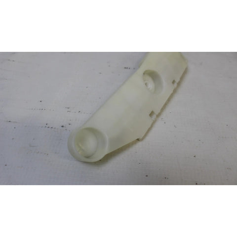 Guia Corta Izquierda Fascia Trasera Nissan Versa 2012-2018