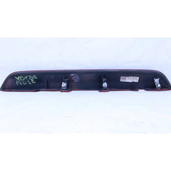 Moldura De Cajuela Nissan Versa Note 12-19 Rojo