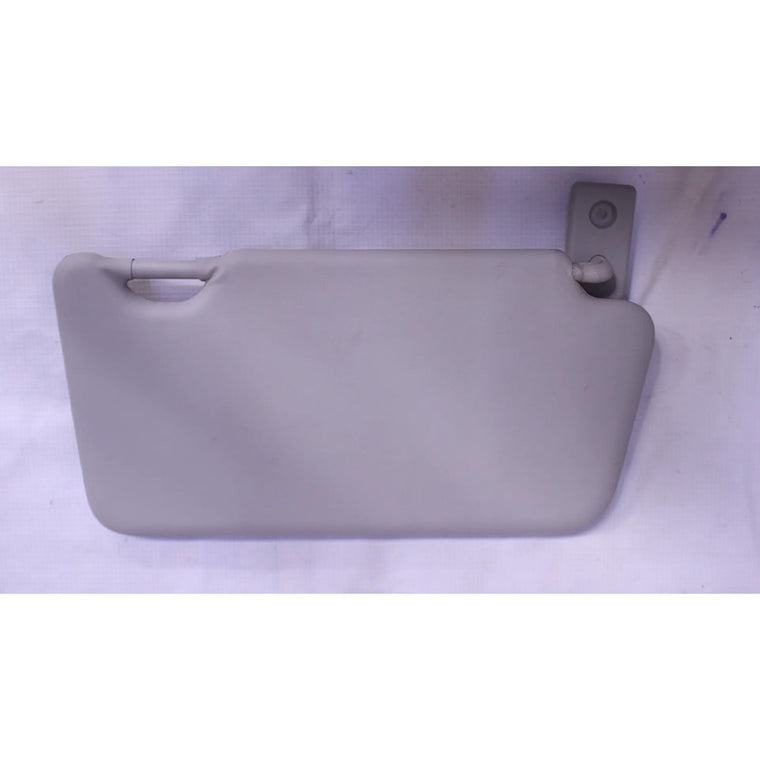 Visera Derecha Nissan Versa 2012-2019