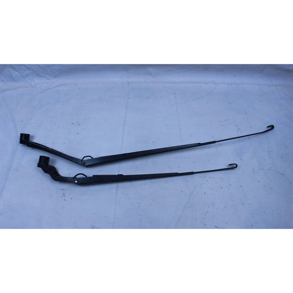 Brazos De Limpiaparabrisas Delantero Nissan Versa Derecho