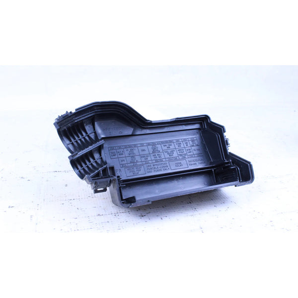 Tapa Caja De Fusibles Batería Nissan Versa 20122019