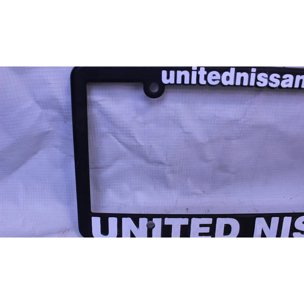 Porta Placas Nissan Gris Versa March Sentra 2012-2019 Negro