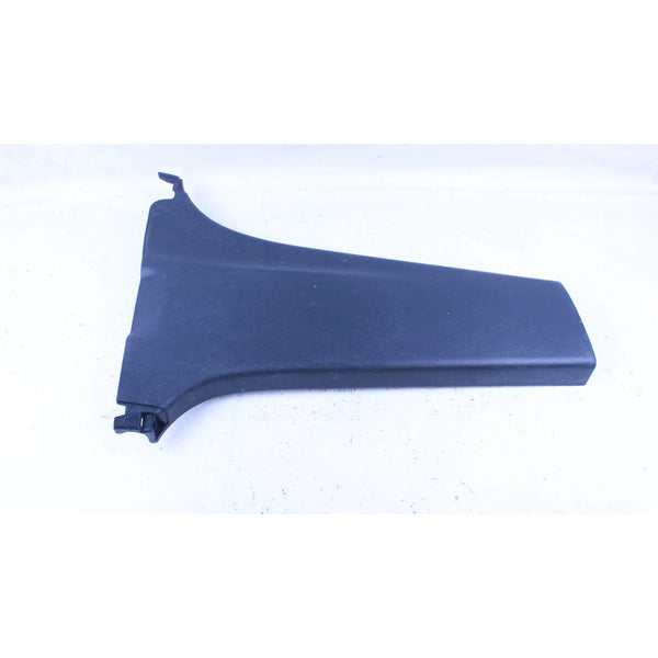 Cubre Poste Central Derecho Nissan Sentra 2014-2019 Negro
