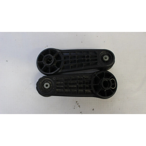Par De Manijas Elevador March Versa Tiida Kwid V-drive Negro