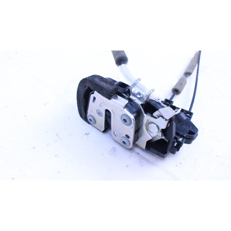 Chapa Cerradura Derecha Nissan Versa 2012-2019