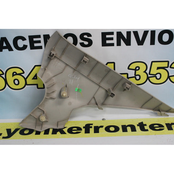 Moldura Poste Frontal  Izquierda Nissan Note  2014-2015 Beige