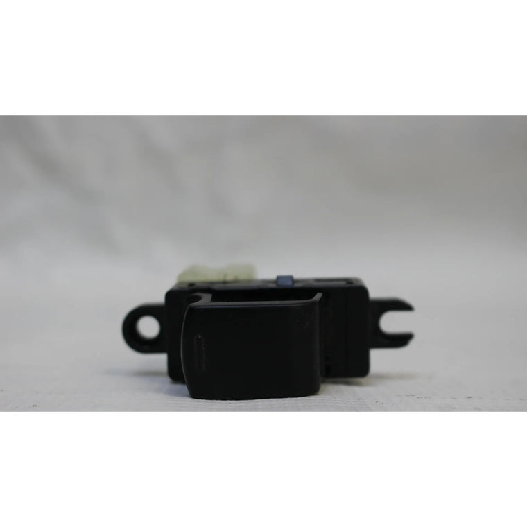 Boton Interruptor Vidrio Pasajeros  Versa 12-19