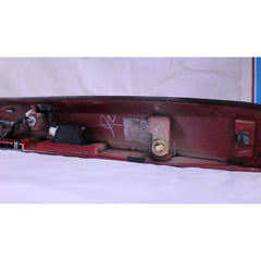 Moldura Tapa Cajuela Nissan Versa 2012-2019 Rojo
