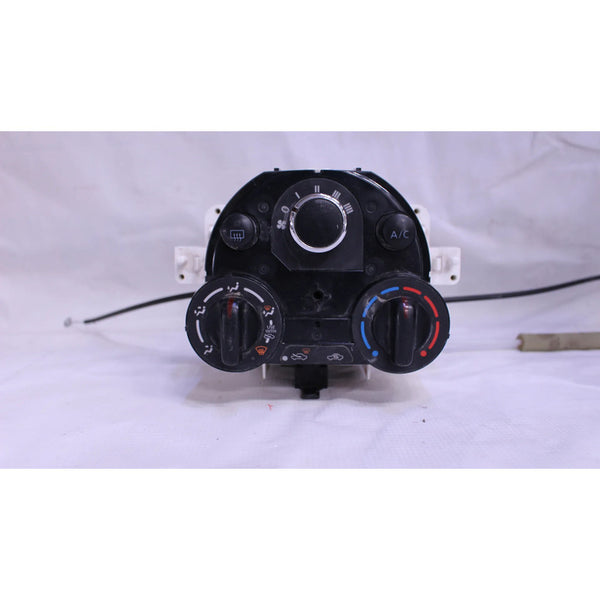 Controles Aire Acondicionado Nissan Versa 2012-2019 Original