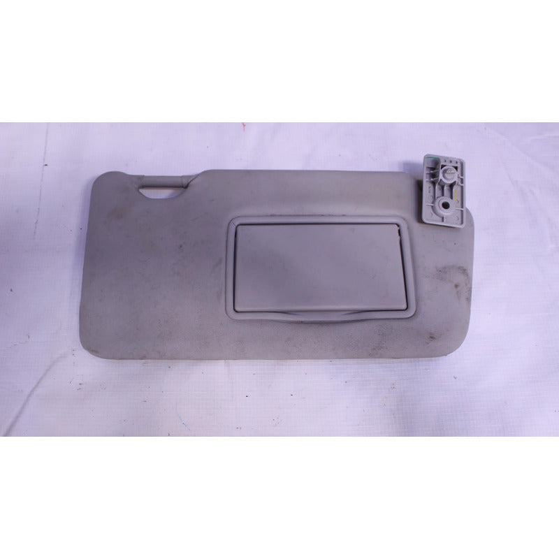 Visera Derecha Con Espejo Nissan Versa 2012-2019