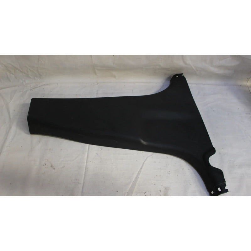 Moldura Poste Central Derecho Versa 2016 Original Negro