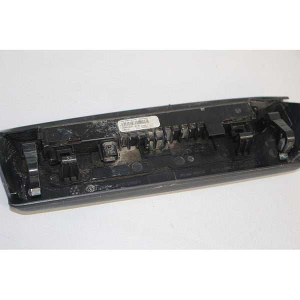Luz Trasera Freno 3ro Nissan Note 2014 Al 2019