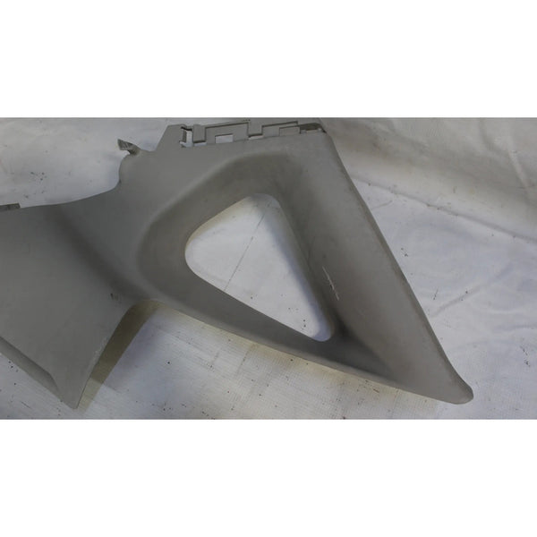 Moldura Poste Trasero Derecho Nissan Sentra 12-19 Gris
