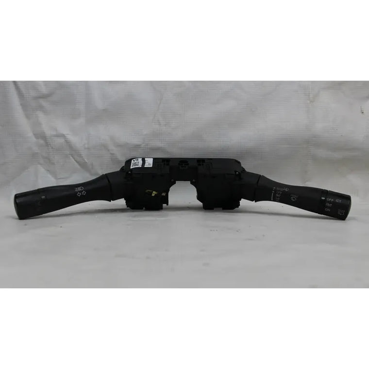 Palanca De Direcciones Nissan Versa 2012 2013-2019 Original