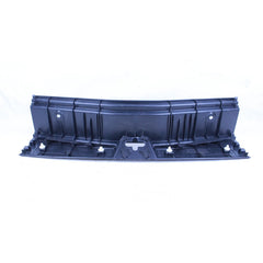 Moldura Inferior Cajuela Nissan Versa 2019-2019 Negro
